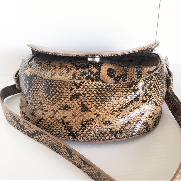NWOT Urban Outfitters Snakeskin Purse - Picture 5 of 9